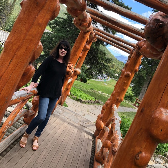 Meet your Posher, Linda - Picture 1 of 1